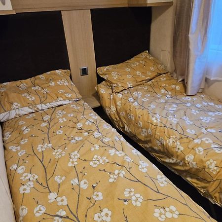 Gaz N Max Hotel Abergele Kültér fotó