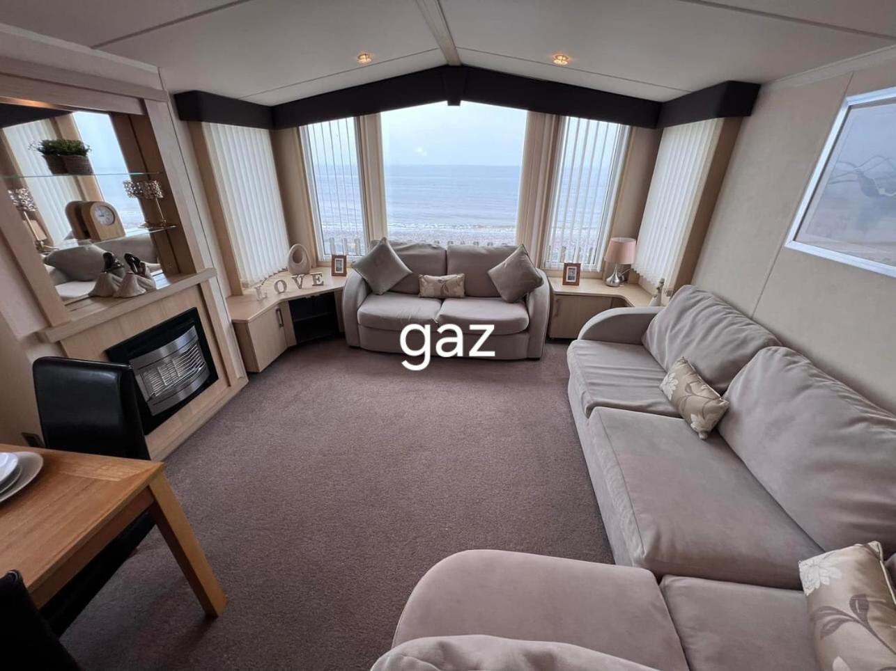 Gaz N Max Hotel Abergele Kültér fotó