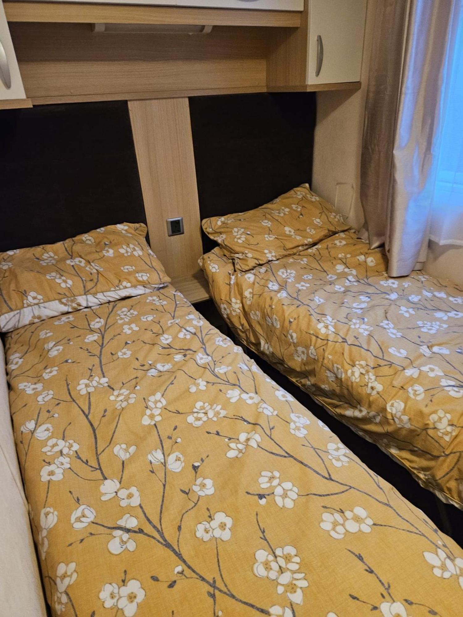Gaz N Max Hotel Abergele Kültér fotó